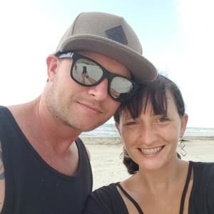 Meet your Posher, Hillary